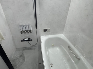 バスルームリフォーム 段差を抑えて快適動線を実現！こだわりデザインのバスルーム＆洗面所