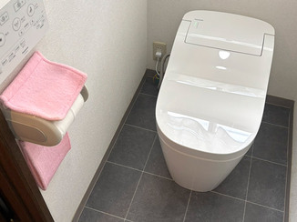 トイレリフォーム 空間の印象も変わり、快適に使えるようになったトイレ
